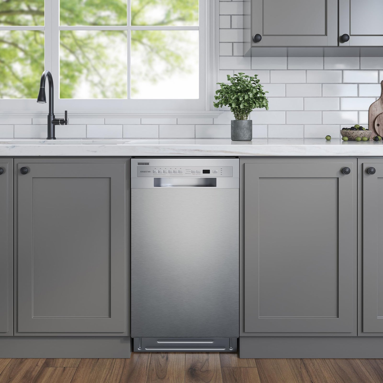 EdgeStar 18 Inch Built-In Dishwasher